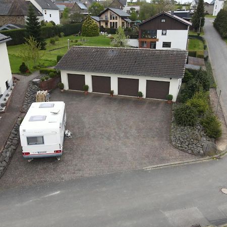 Ferienwohnung Zum Nuerburgring Munk Buitenkant foto