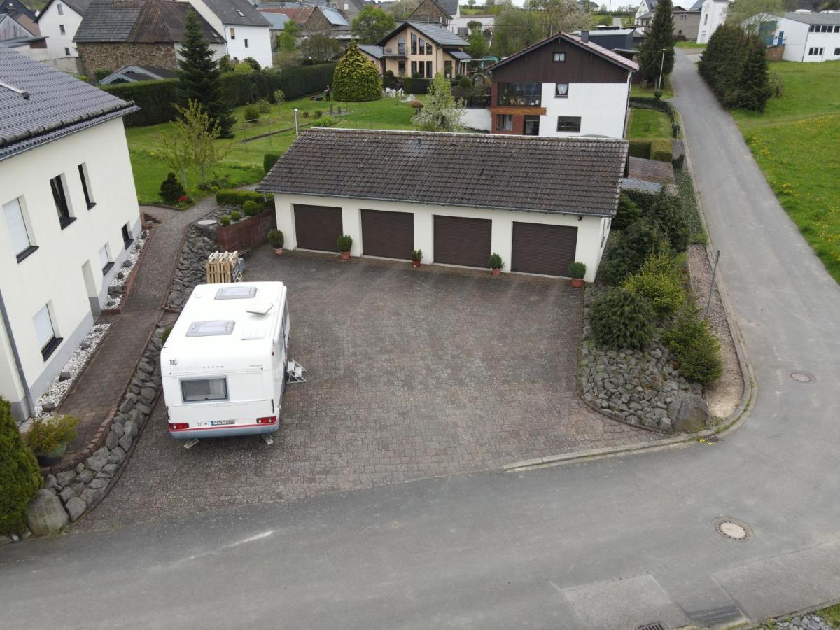 Ferienwohnung Zum Nuerburgring Munk Buitenkant foto